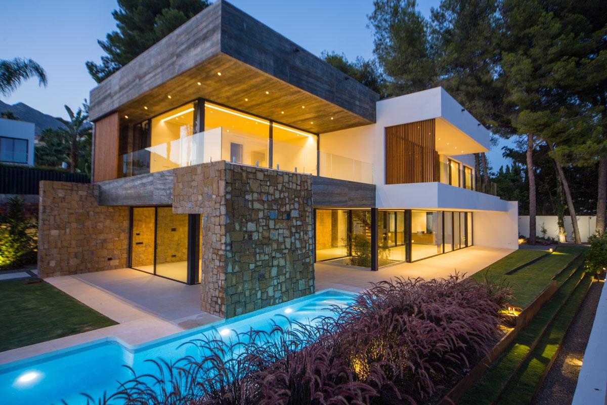 Smart-IoT.es: Engineering in simple and optimum solutions