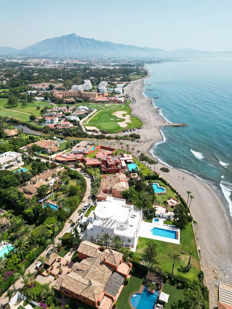 Aaron Property Management SL