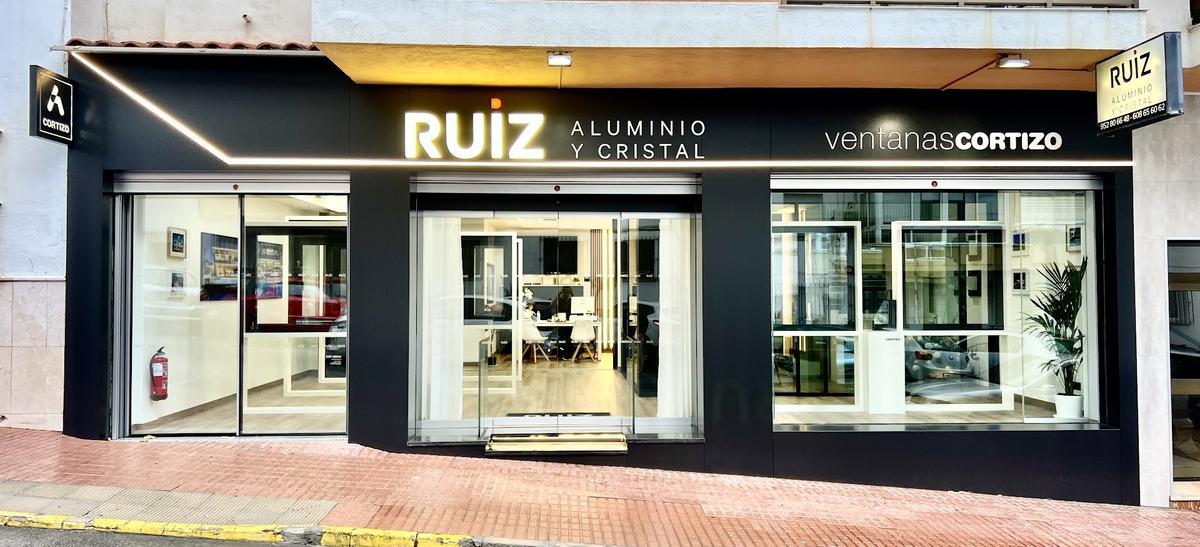 Aluminios Ruiz - PVC y Cristaleria - Ventanas Cortizo -