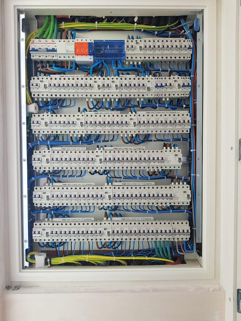 MDM Miguel Toro Instalaciones Electricas