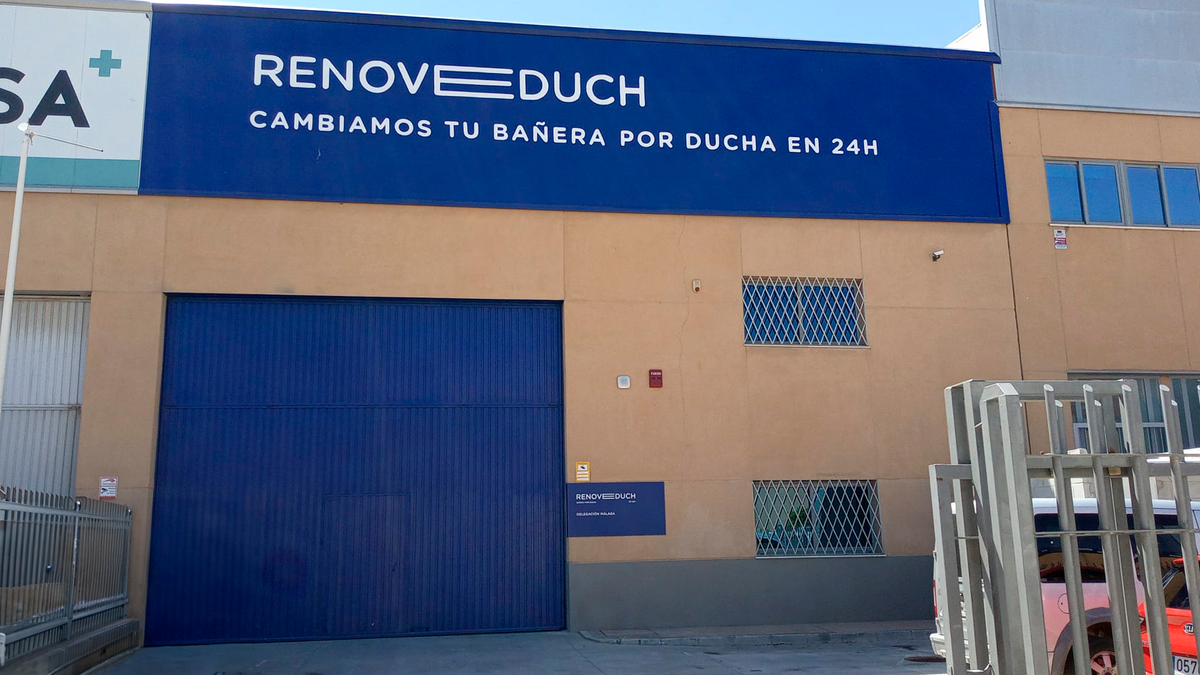Renoveduch - Empresa de 𝐑𝐞𝐟𝐨𝐫𝐦𝐚𝐬 𝐝𝐞 𝐁𝐚𝐧̃𝐨𝐬 𝐞𝐧 𝐌𝐚́𝐥𝐚𝐠𝐚